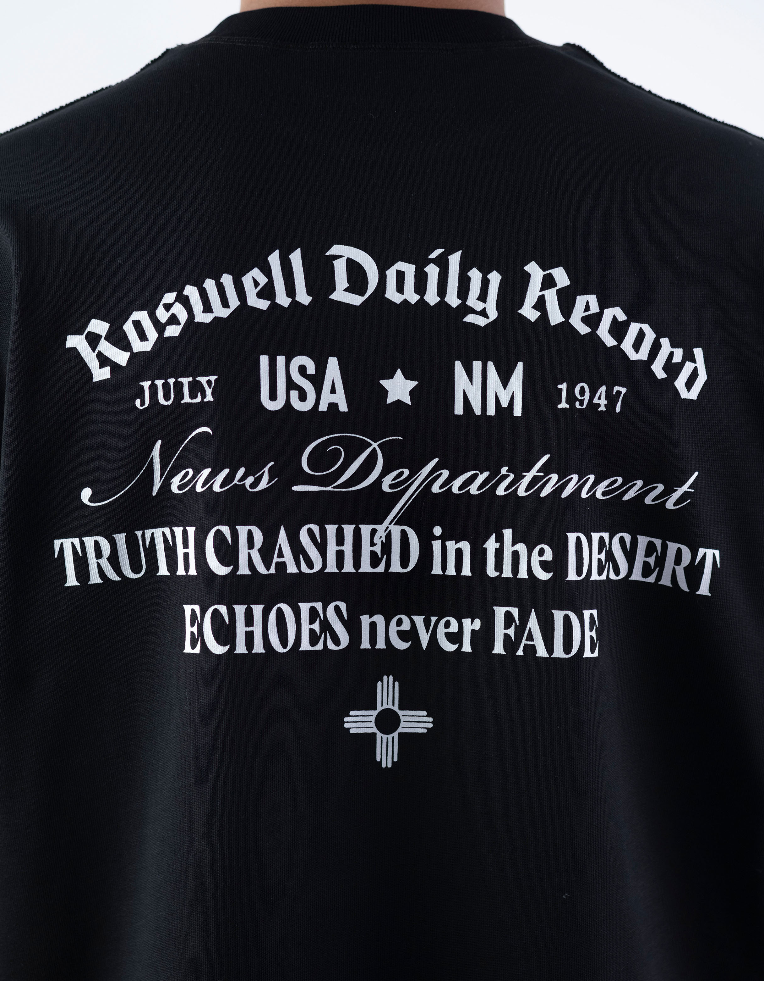 Echoes Never Fade - Black