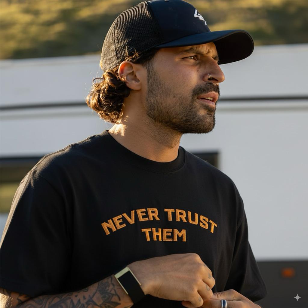 Never Trust Them - Black